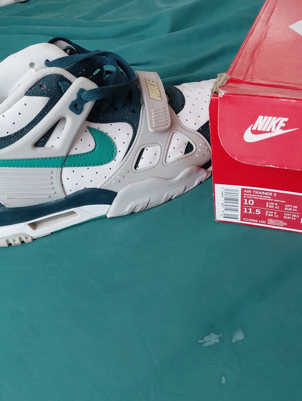 Nike Mens Sneakers in White Teal and Dark Green Air Trainer 3
